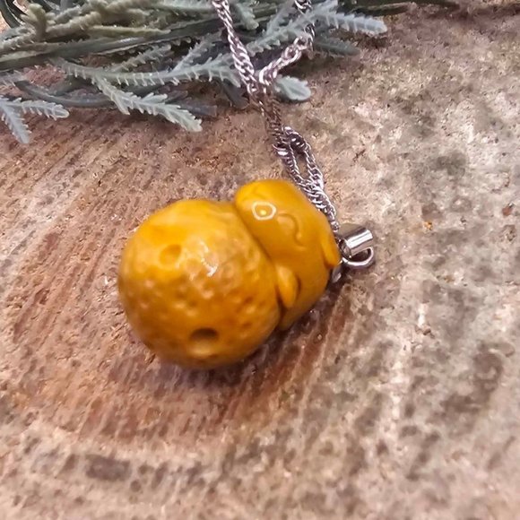 Nature Alashan Agate Cute Rabbit On Nut Pendant Necklace - Picture 5 of 10